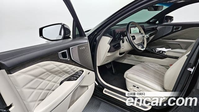 Kia K8 гибрид Signature, 2023 10