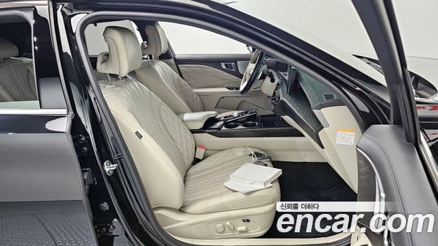 Kia K8 гибрид Signature, 2023 12