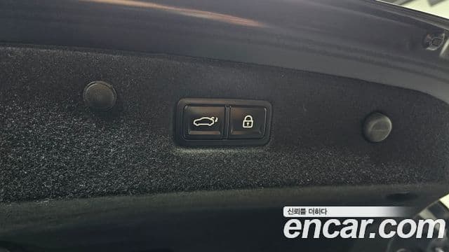 Kia K8 гибрид Signature, 2023 20