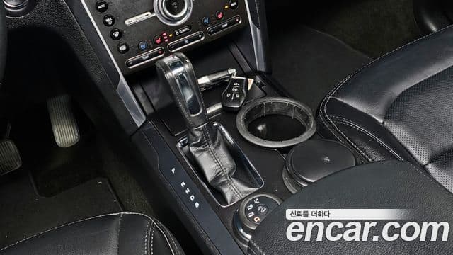 Ford Explorer 5세대, 2016 9