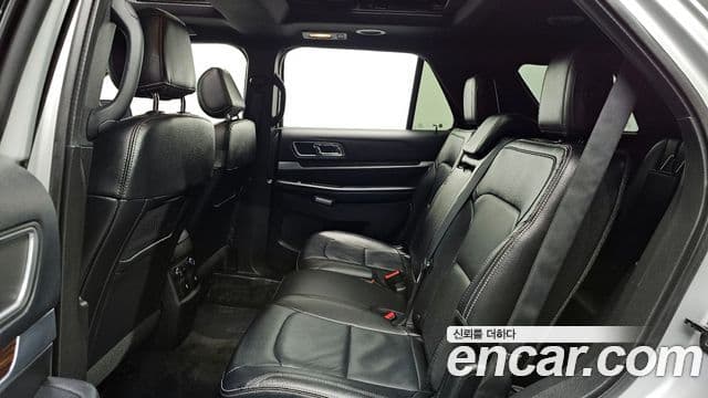 Ford Explorer 5세대, 2016 12