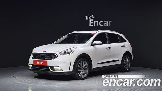 Kia Niro Prestige, 2018 1