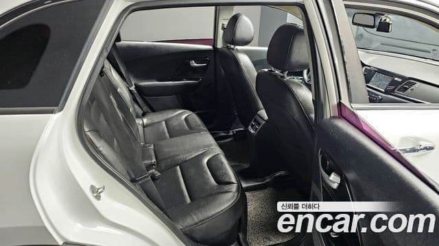 Kia Niro Prestige, 2018 12