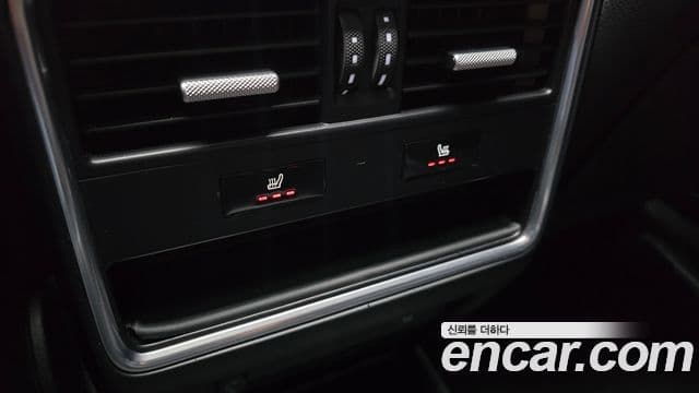 Porsche Cayenne (PO536), 2019 17