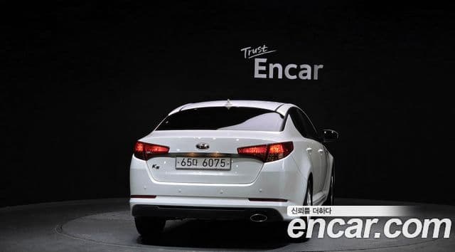 Kia K5 LPI Deluxe, 2012 4