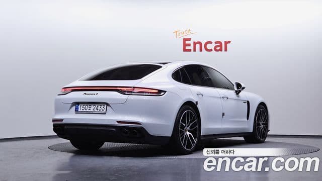 Porsche Panamera (971) 2.9 AWD E-гибрид Platinum Edition, 2023 2