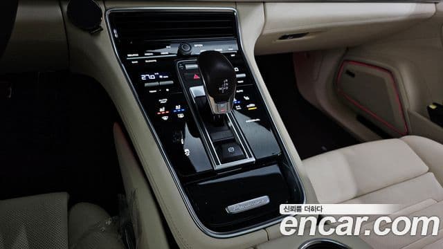Porsche Panamera (971) 2.9 AWD E-гибрид Platinum Edition, 2023 9