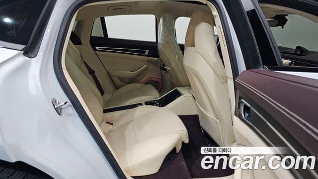 Porsche Panamera (971) 2.9 AWD E-гибрид Platinum Edition, 2023 12