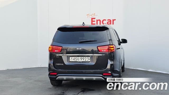 Kia The / новый New Carnival Noblesse, 2019 4