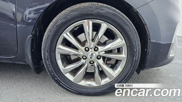 Kia The / новый New Carnival Noblesse, 2019 все фото