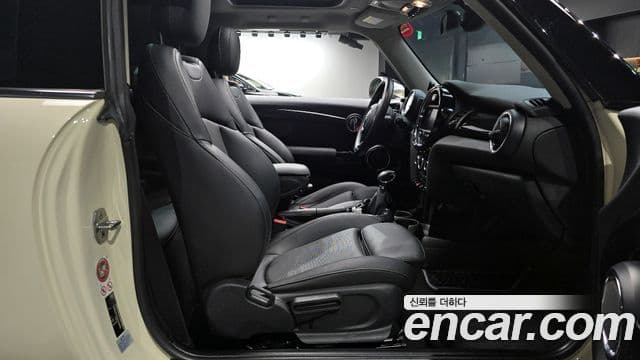 Mini Cooper 3세대, 2017 11