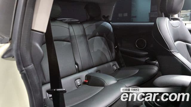 Mini Cooper 3세대, 2017 12