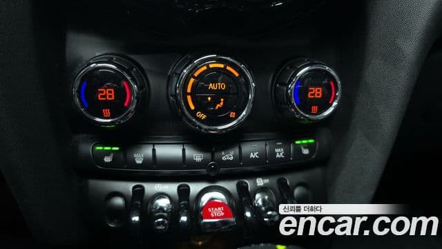 Mini Cooper 3세대, 2017 16