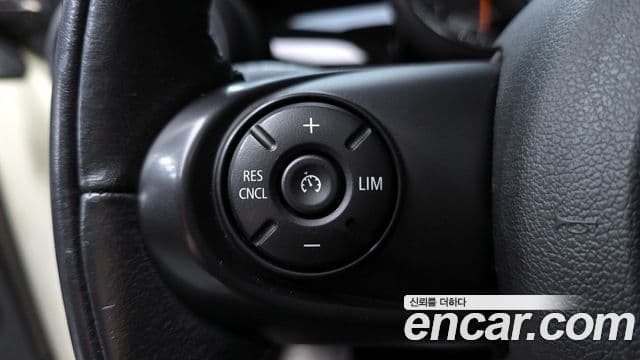 Mini Cooper 3세대, 2017 17