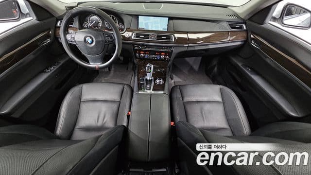 BMW 7시리즈 (F01), 2010 7