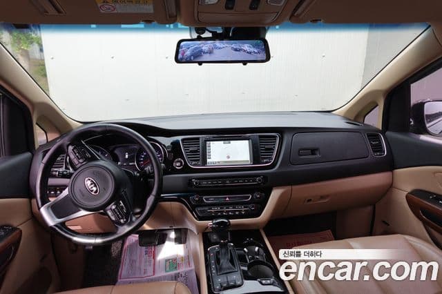 Kia All New Carnival Noblesse, 2016 8