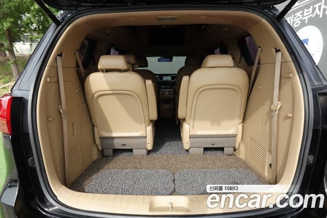Kia All New Carnival Noblesse, 2016 10