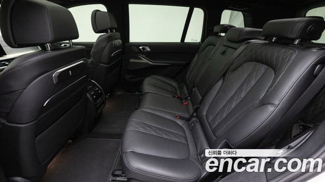 BMW X7 (G07) xDrive 40i Design Pure Excellence 7인승, 2025 11