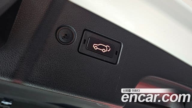 KG모빌리티(SsangYong) Torres Black Edition, 2024 18