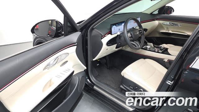 Genesis GV70, 2025 12