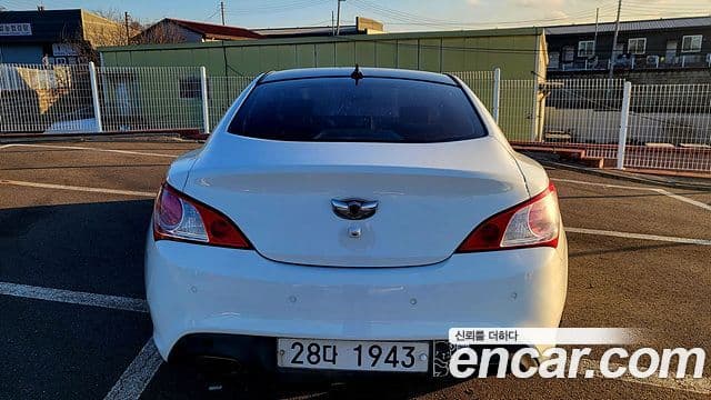 Hyundai Genesis купе GT-R, 2010 4