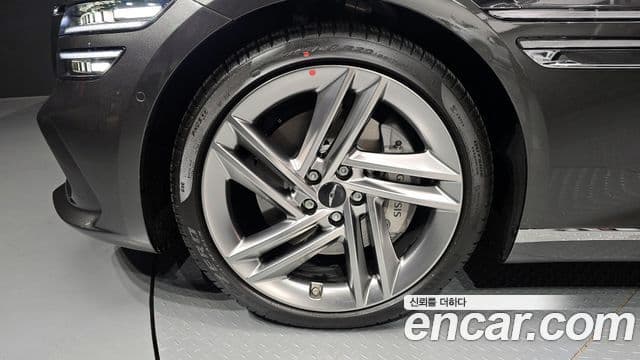 Genesis G80 (RG3) бензин 2.5 турбо AWD, 2026 все фото