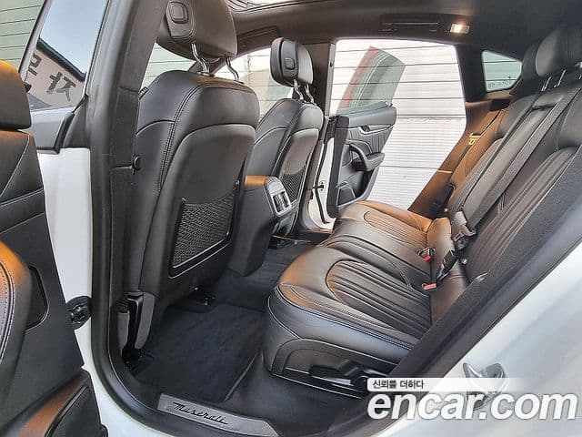 Maserati Levante 2.0 GT AWD, 2022 10