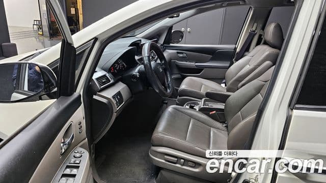 Honda Odyssey 4세대, 2015 10