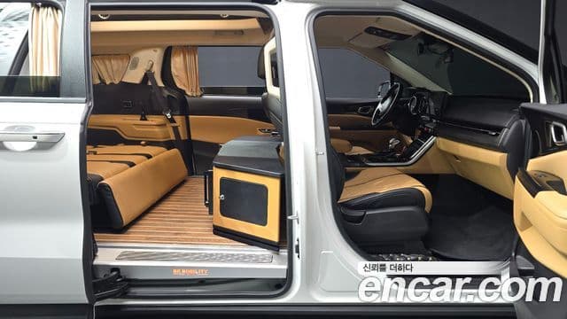 Kia Carnival 4세대 9인승 High Limousine(компания по спецнадстройкам), 2023 11