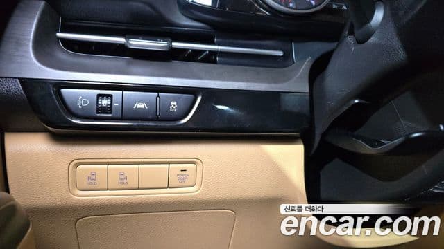 Kia Carnival 4세대 9인승 High Limousine(компания по спецнадстройкам), 2023 17