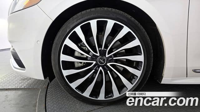 Lincoln Continental 10세대 3.0 Presidential AWD, 2018 все фото