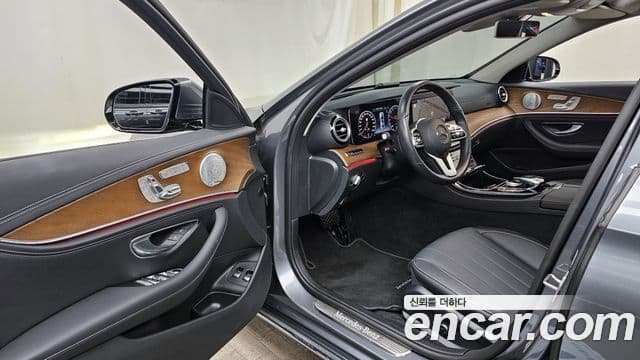Mercedes-Benz E-класс W213 Exclusive, 2019 10