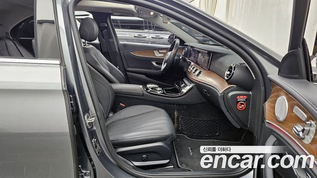 Mercedes-Benz E-класс W213 Exclusive, 2019 11