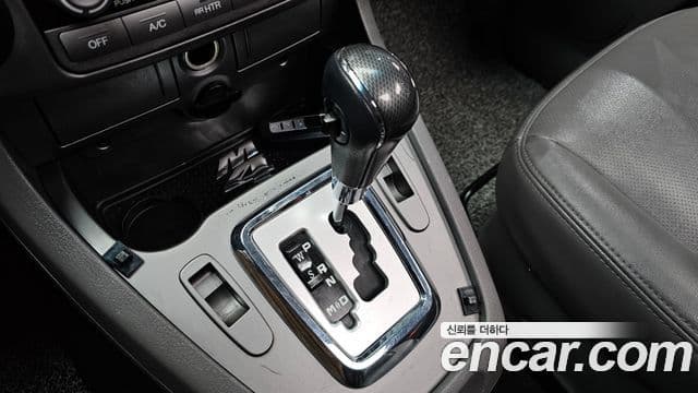 KG모빌리티(SsangYong) Korando 투리스모 4WD GT 11인승, 2015 15