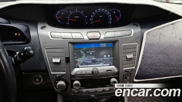 KG모빌리티(SsangYong) Korando 투리스모 4WD GT 11인승, 2015 16