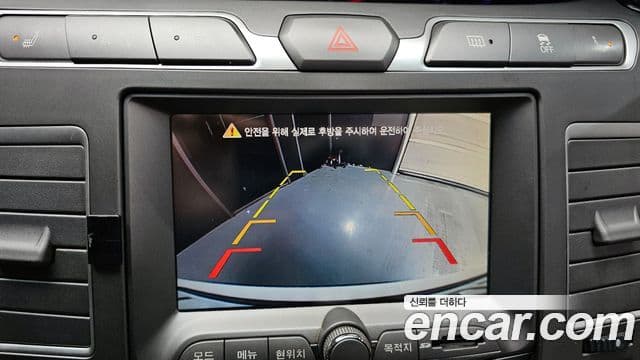 KG모빌리티(SsangYong) Korando 투리스모 4WD GT 11인승, 2015 14