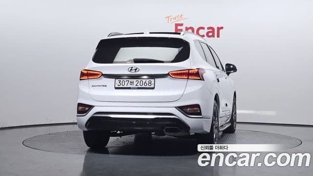 Hyundai Santa Fe TM Inspiration, 2020 4