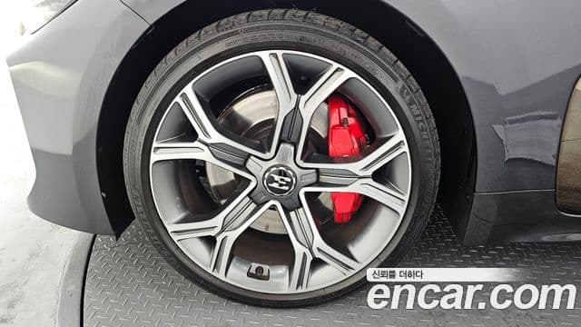 Kia 스팅어 GT, 2020 все фото