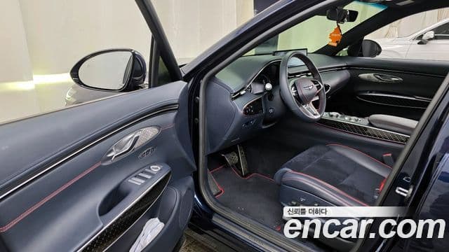 Genesis GV70, 2022 10