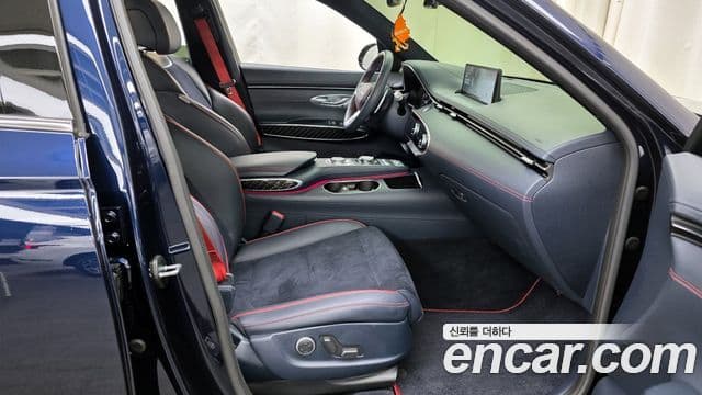 Genesis GV70, 2022 11