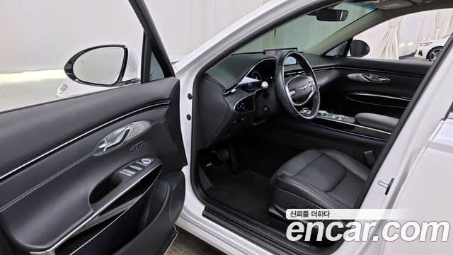 Genesis GV70, 2023 10