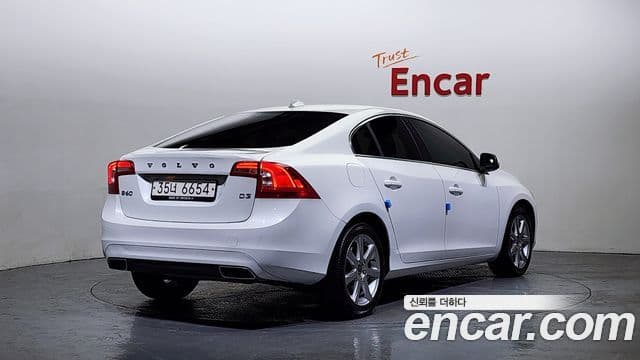 Volvo S60 2세대, 2018 2