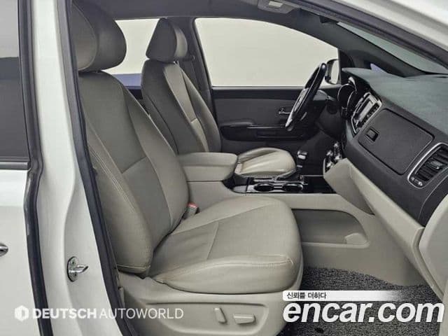 Kia The / новый New Carnival Prestige, 2019 10