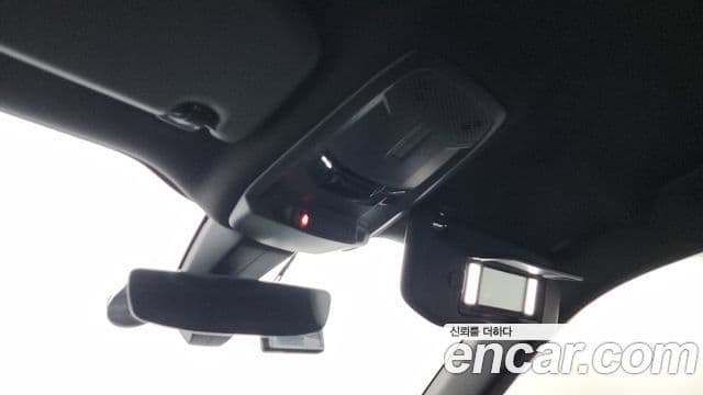 Peugeot e-2008 2세대 EV GT, 2021 19