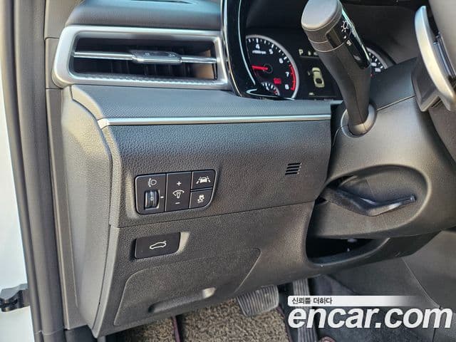 Kia K5 3세대 Prestige, 2023 10