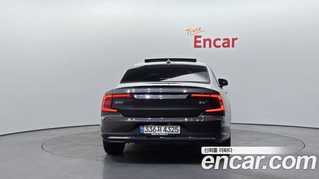 Volvo S90 B6 AWD Inscription, 2022 4