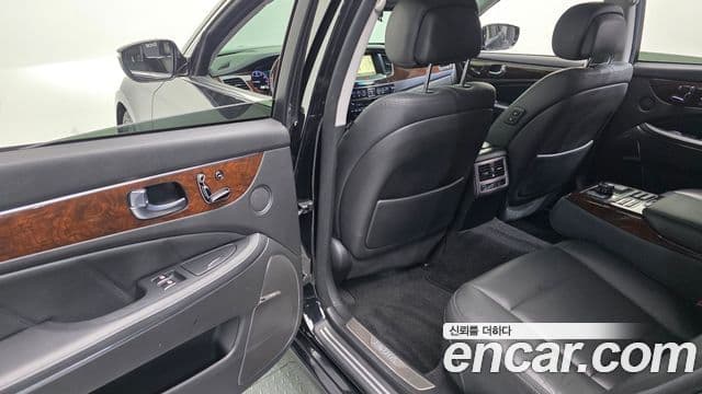 Hyundai Equus(новый кузов / новое поколение) Modern, 2014 18