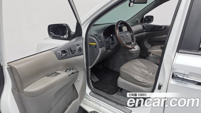 Kia Carnival R President, 2013 11