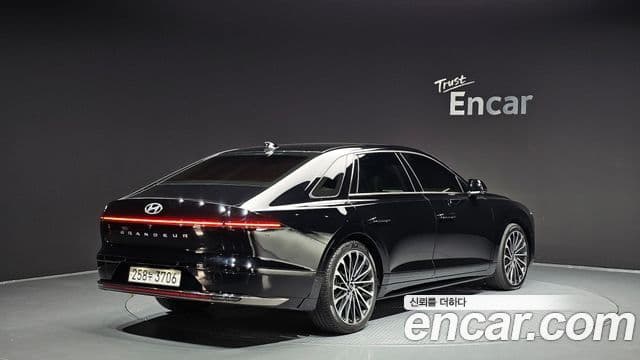 Hyundai Grandeur гибрид (GN7) Calligraphy, 2023 2