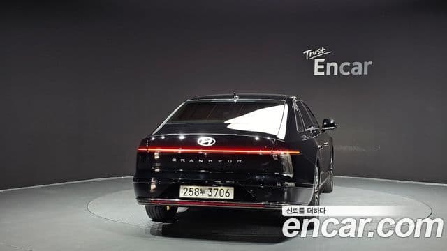 Hyundai Grandeur гибрид (GN7) Calligraphy, 2023 4